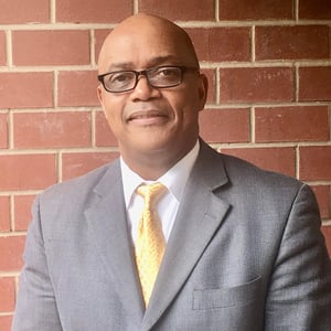 headshot-Edwin-knox
