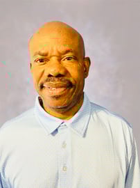 Headshot of Emmanuel Obi